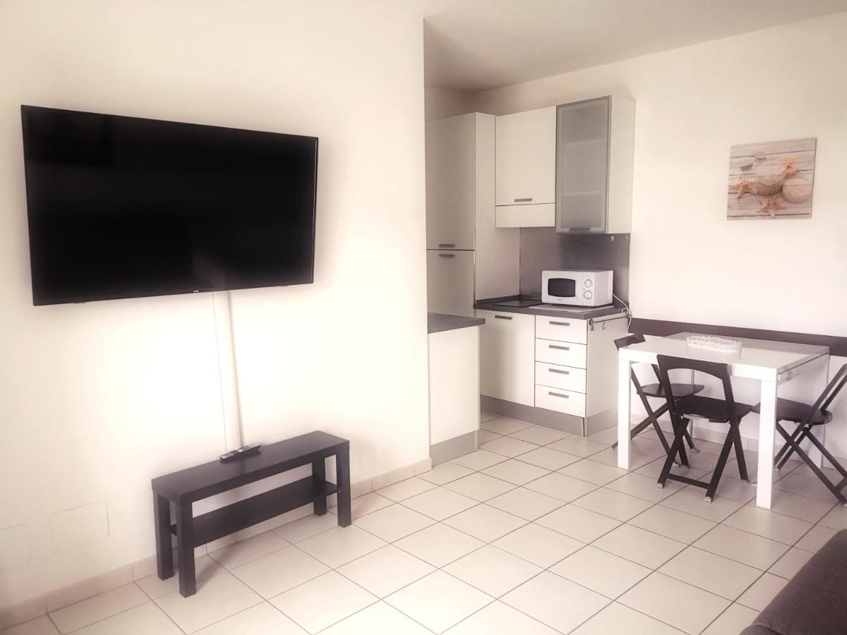 Albachiara Inn Residence Apartments أَميليا المظهر الخارجي الصورة