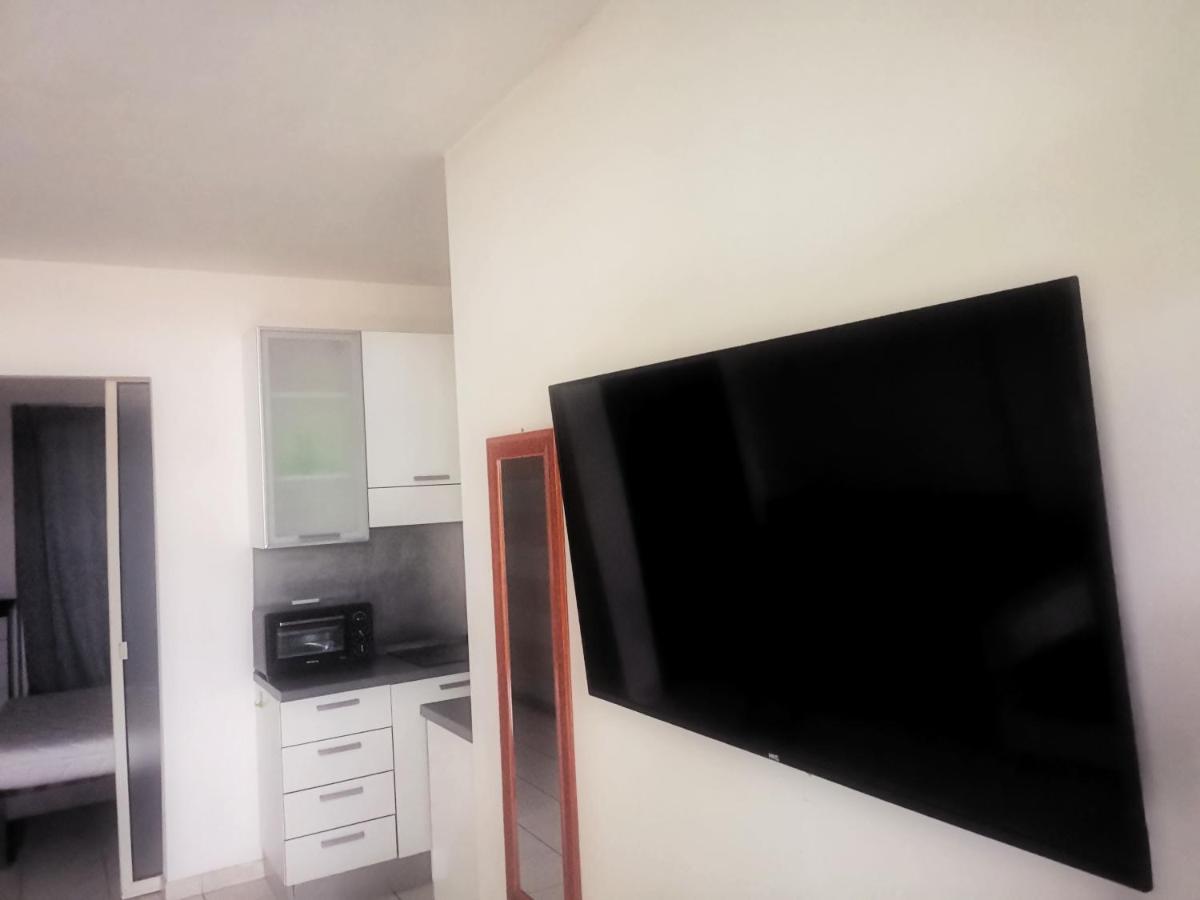 Albachiara Inn Residence Apartments أَميليا المظهر الخارجي الصورة