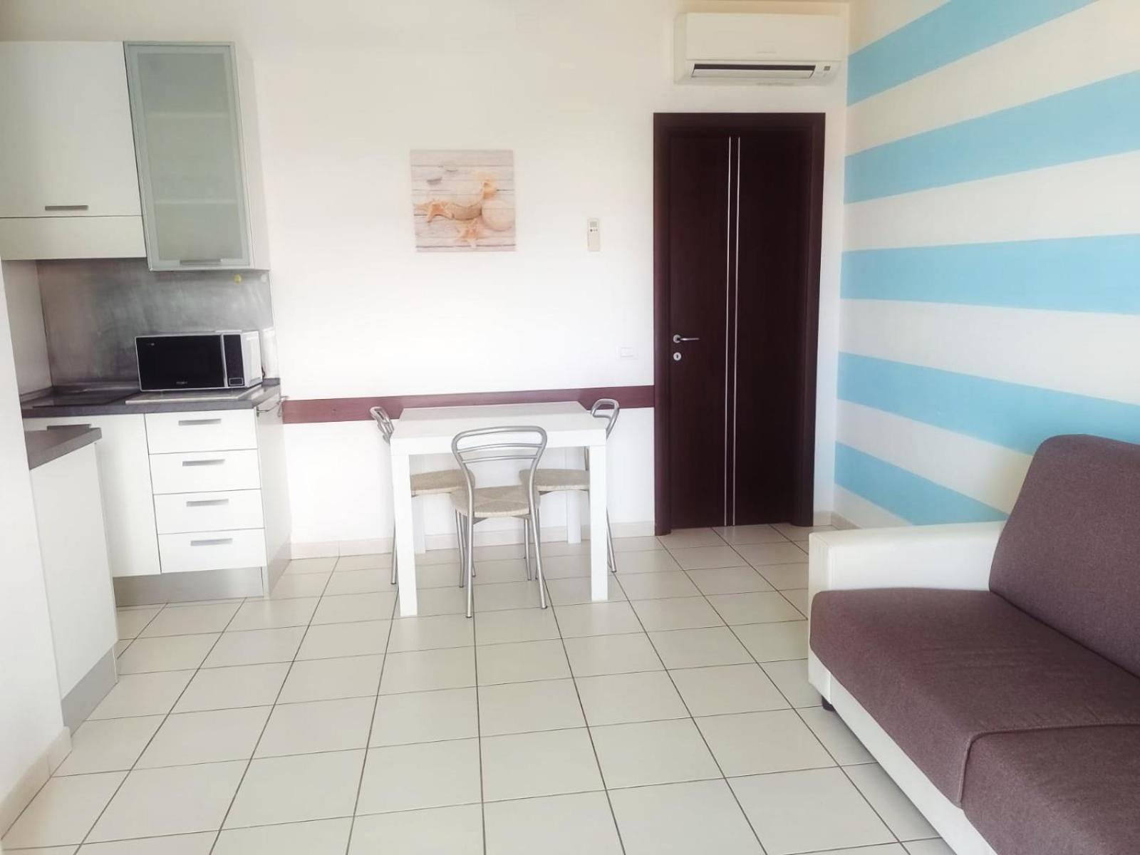 Albachiara Inn Residence Apartments أَميليا المظهر الخارجي الصورة